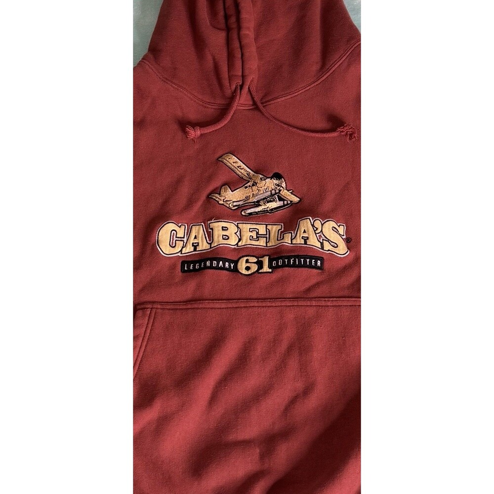 Cabelas Field Duty Hoodie Mens 2XL Red Spellout 1961 Pullover Outdoor Sweatshirt